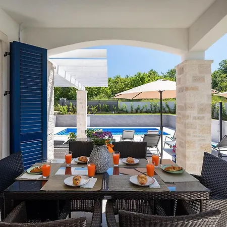 Camelia Holiday home Porec