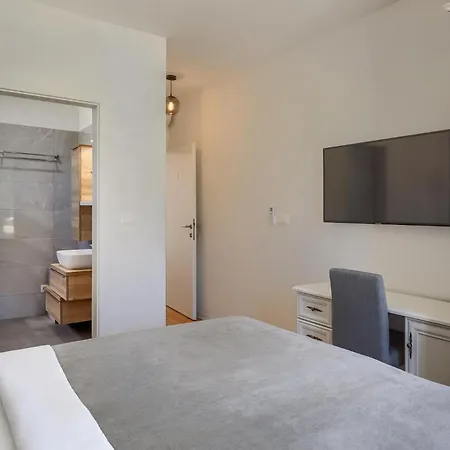 Holiday home Camelia