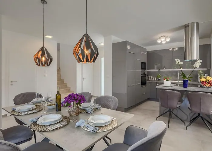 Camelia * Пореч