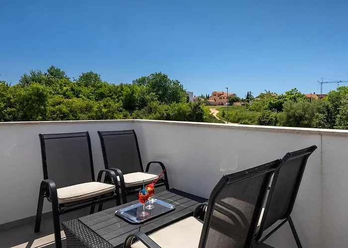 Camelia * Пореч